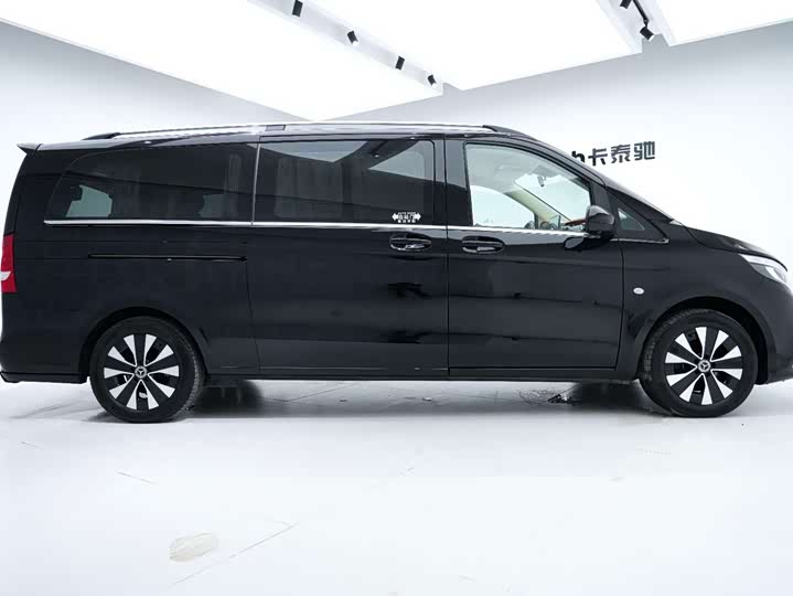 Фото 8 - Mercedes-Benz Vito