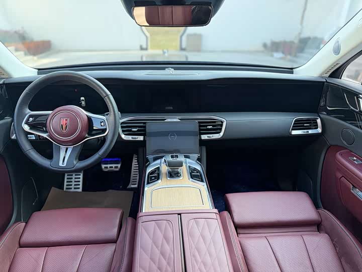 Фото 4 - Hongqi E-HS9