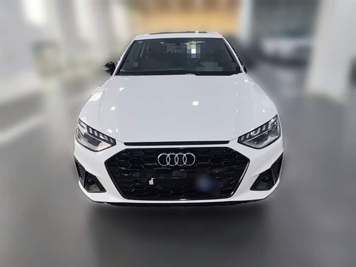 Фото 5 - Audi A4L