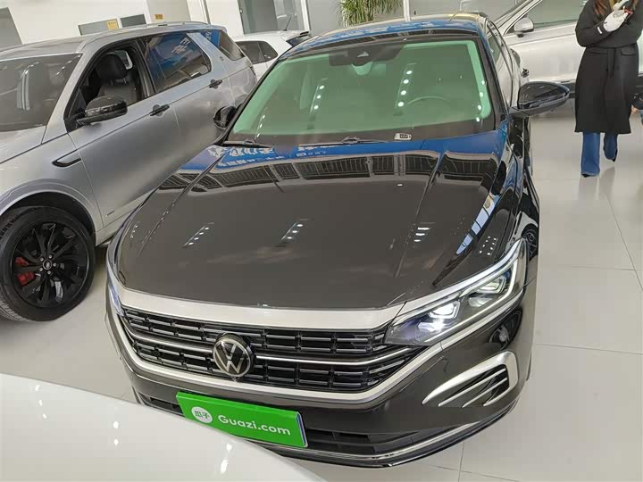 Фото 3 - Volkswagen Passat