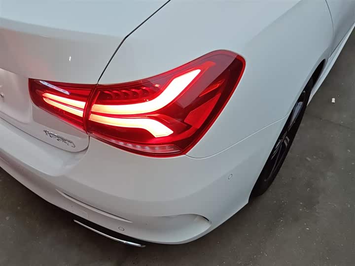 Фото 8 - Mercedes-Benz A-Class