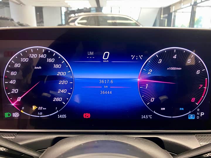 Фото 9 - Mercedes-Benz C-Class