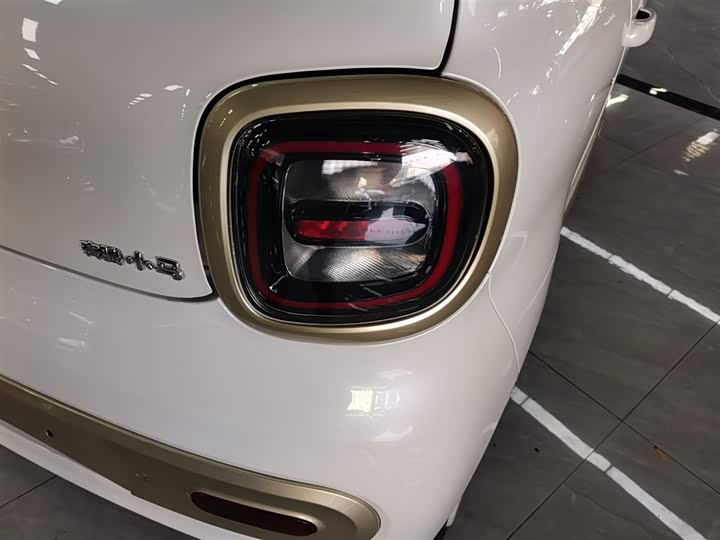 Фото 8 - Bestune Pony