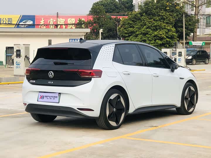 Фото 8 - Volkswagen ID.3