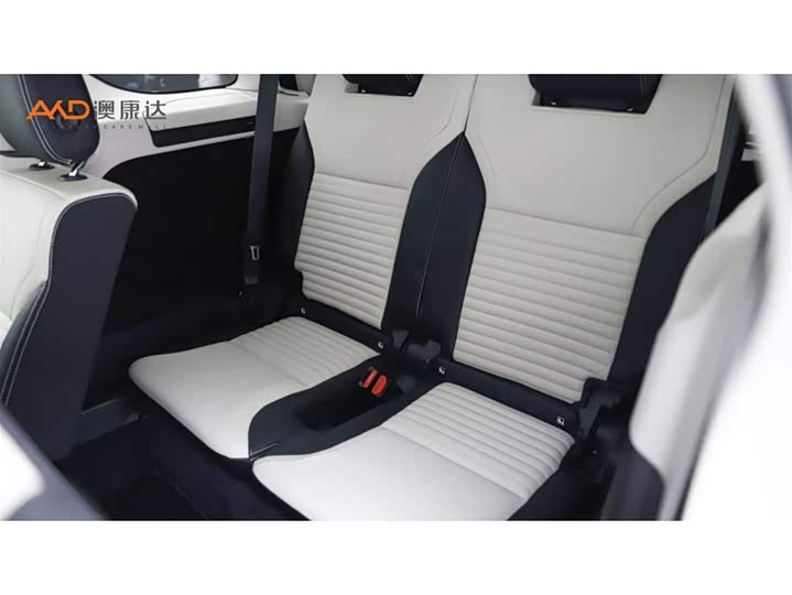 Фото 9 - Land Rover Discovery