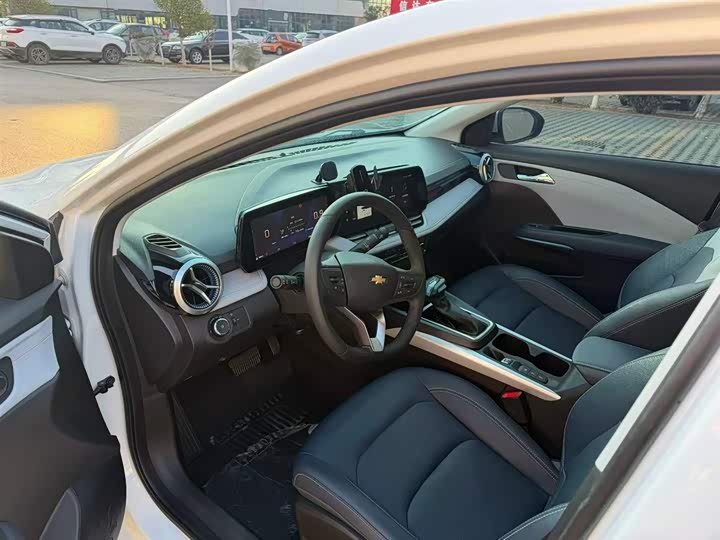 Фото 4 - Chevrolet Monza