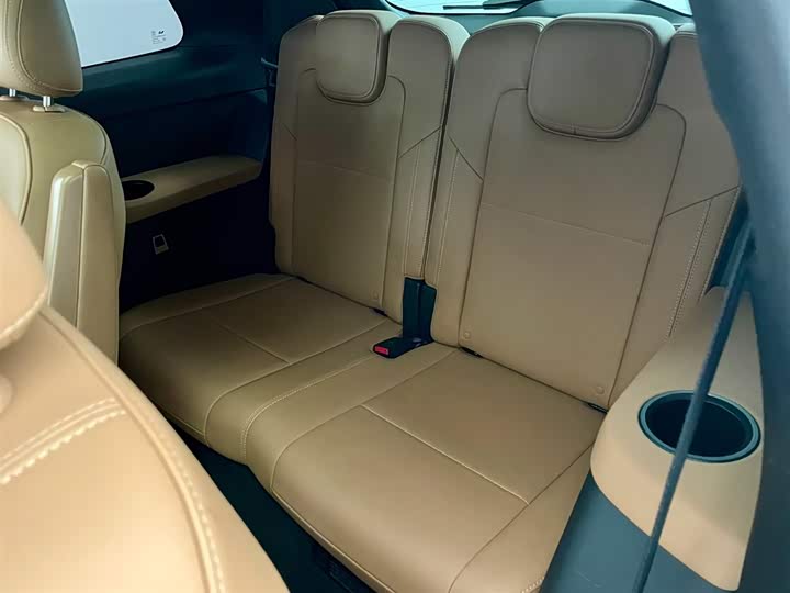 Фото 8 - LiXiang One