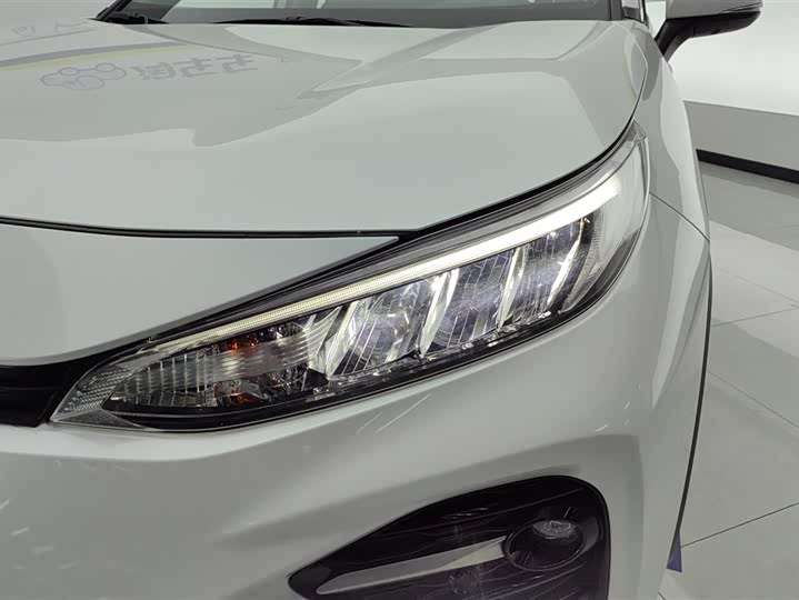 Фото 5 - Toyota Wildlander