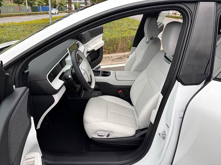 Фото 8 - XPeng G6