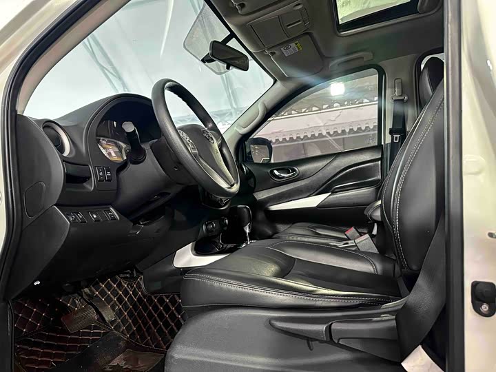 Фото 4 - Nissan Terra