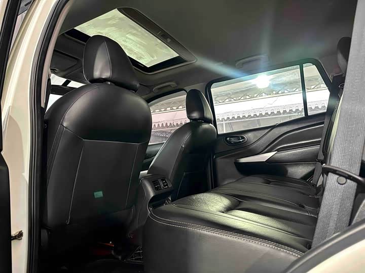 Фото 5 - Nissan Terra