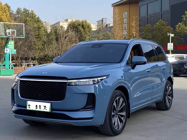 Фото 1 - LiXiang One