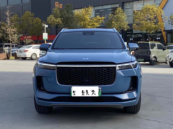 Фото 2 - LiXiang One