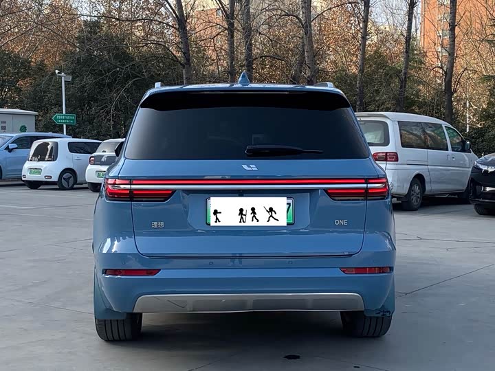 Фото 8 - LiXiang One