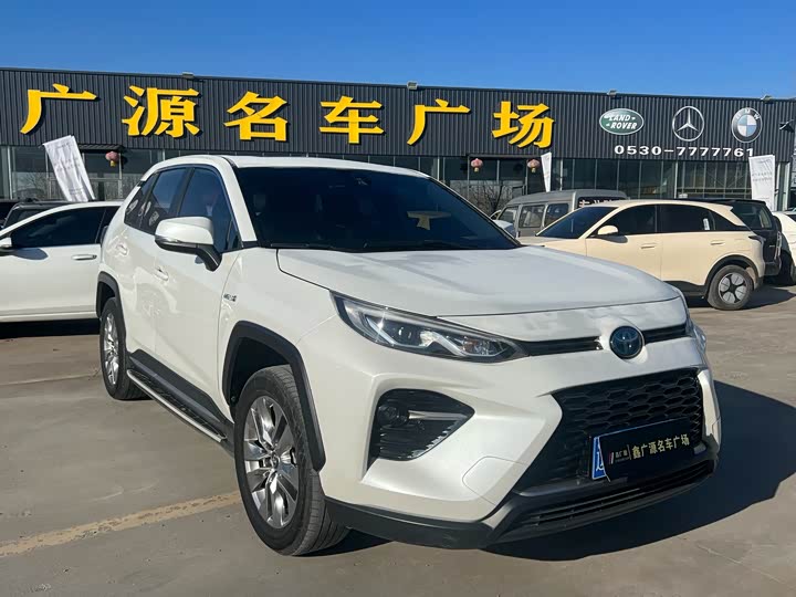 Фото 3 - Toyota Wildlander