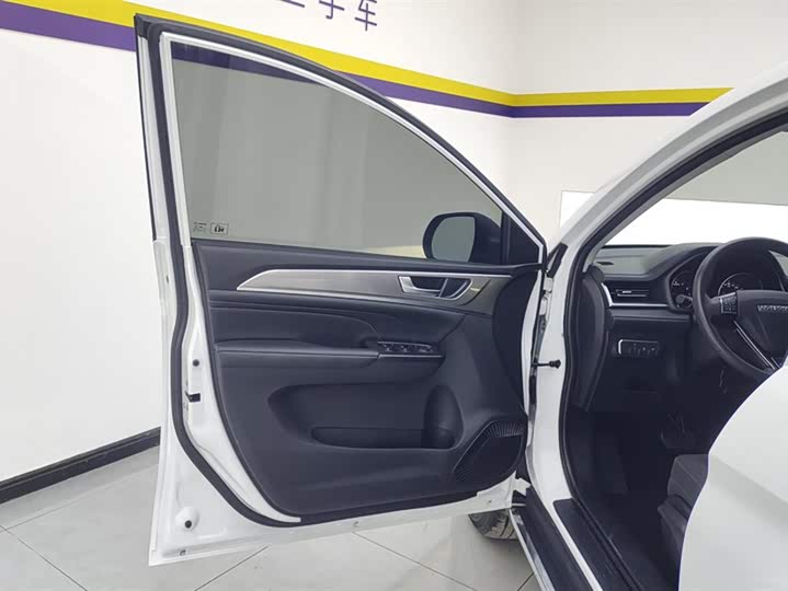 Фото 7 - Haval M6