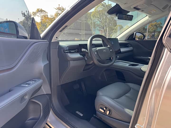 Фото 3 - XPeng G6