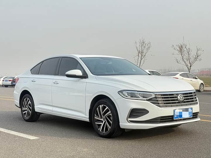 Фото 2 - Volkswagen Lavida