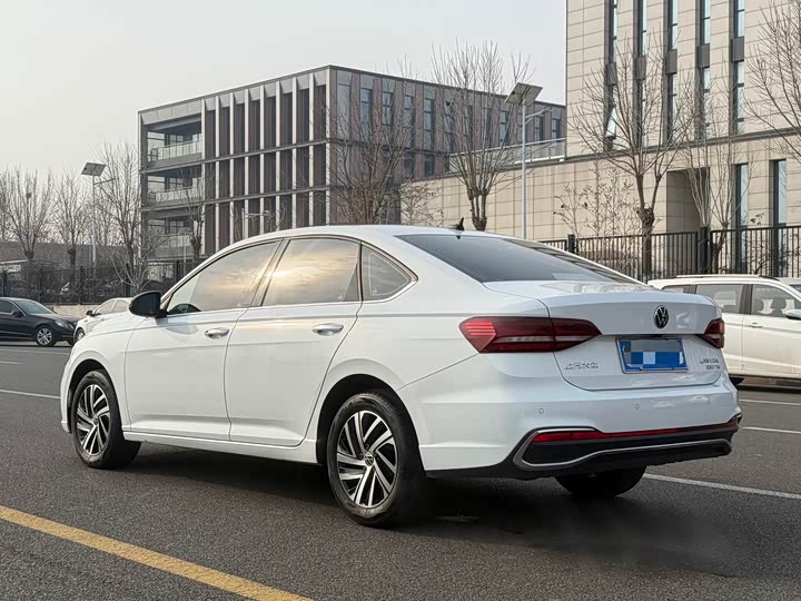 Фото 6 - Volkswagen Lavida