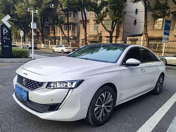 Фото 1 - Peugeot 508