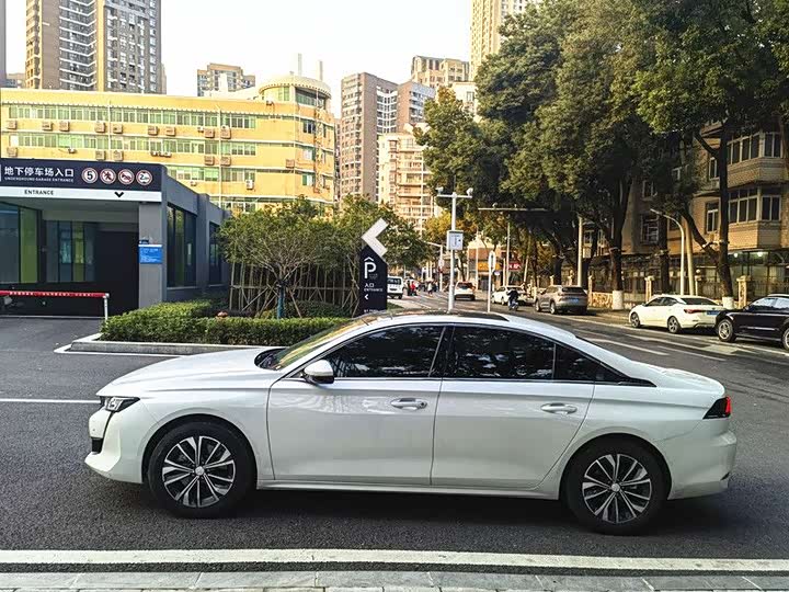 Фото 4 - Peugeot 508