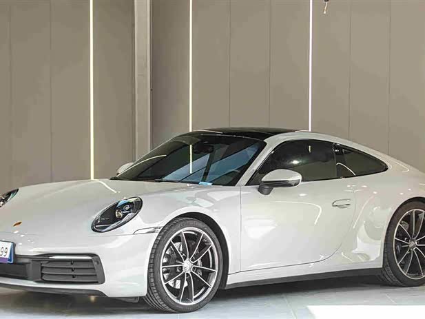 Фото 1 - Porsche 911