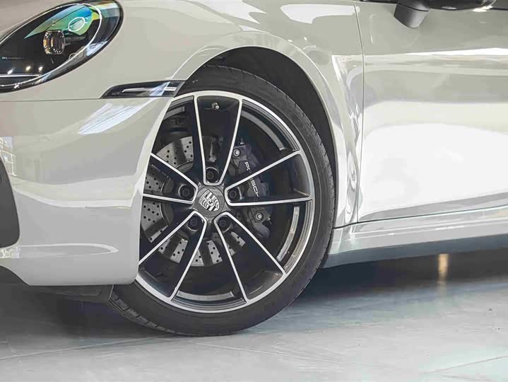 Фото 5 - Porsche 911