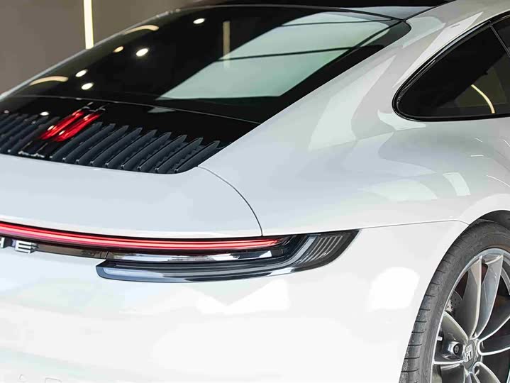 Фото 8 - Porsche 911