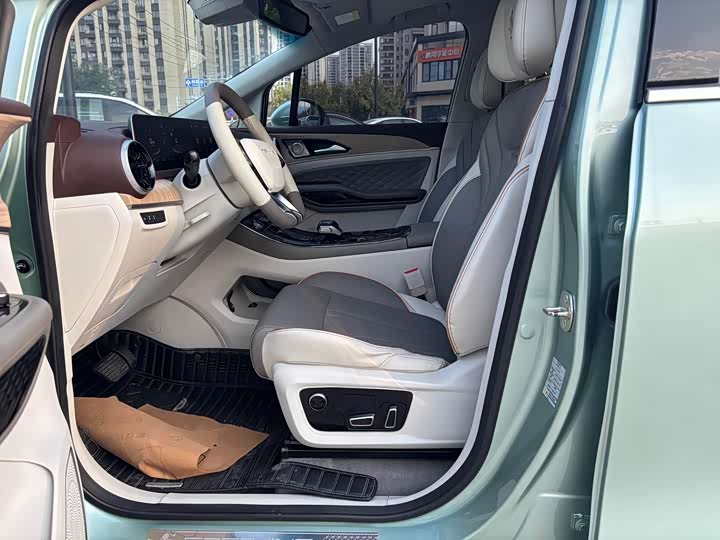 Фото 4 - Dongfeng Forthing Yacht