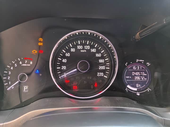 Фото 4 - Honda Vezel