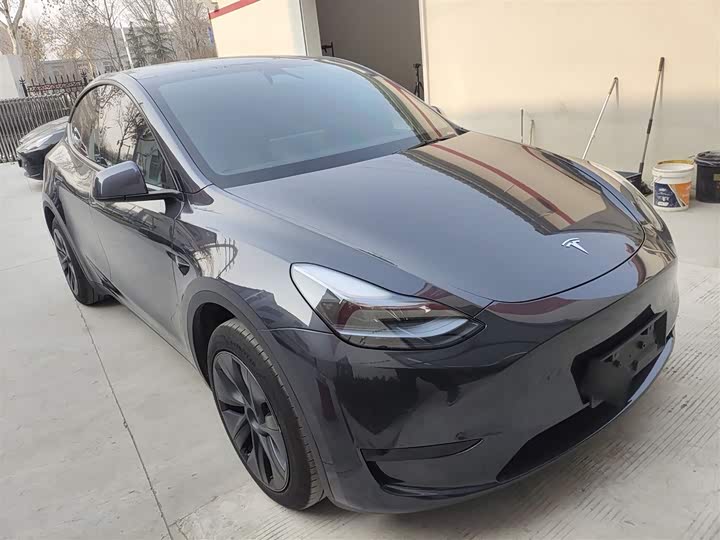 Фото 4 - Tesla Model Y