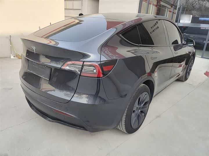 Фото 7 - Tesla Model Y