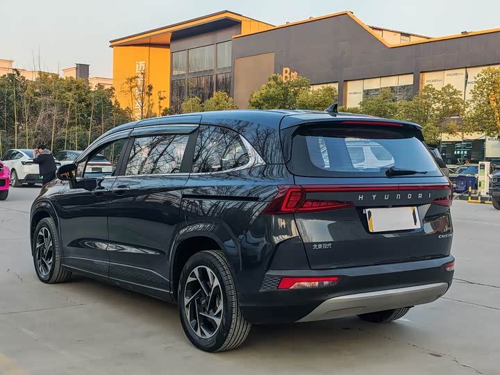 Фото 4 - Hyundai Custo