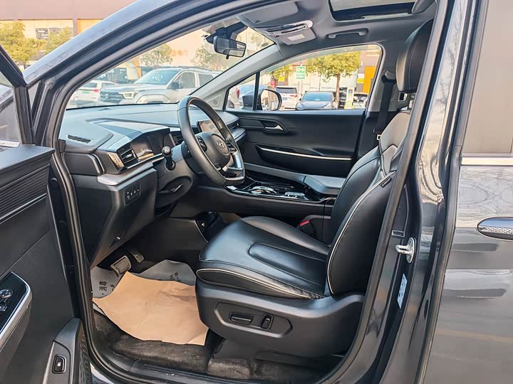 Фото 7 - Hyundai Custo