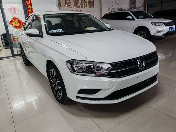 Фото 1 - Volkswagen Bora