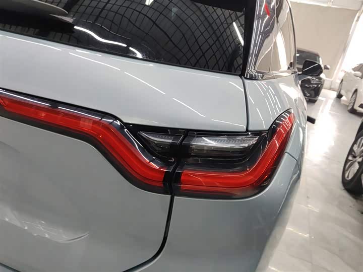 Фото 8 - Nio ES6