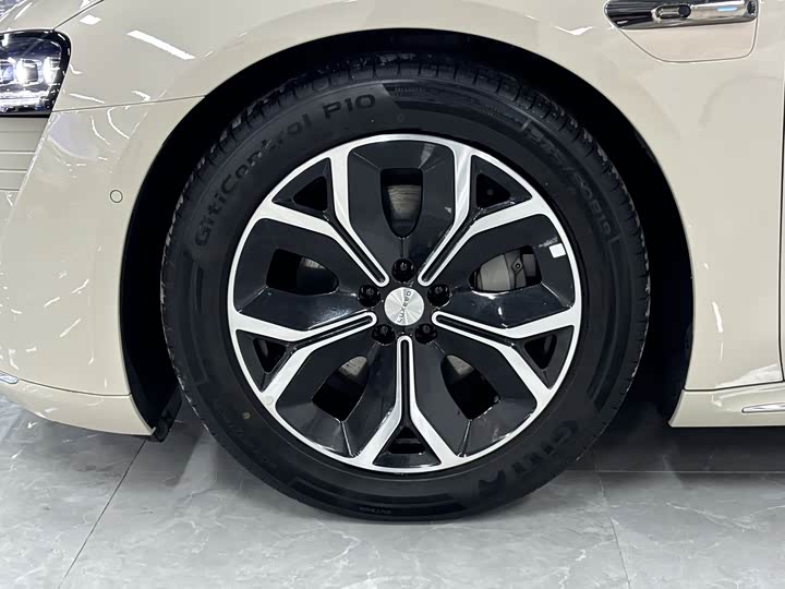 Фото 5 - Luxeed S7