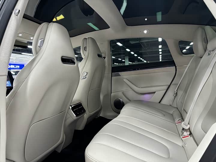 Фото 7 - Luxeed S7