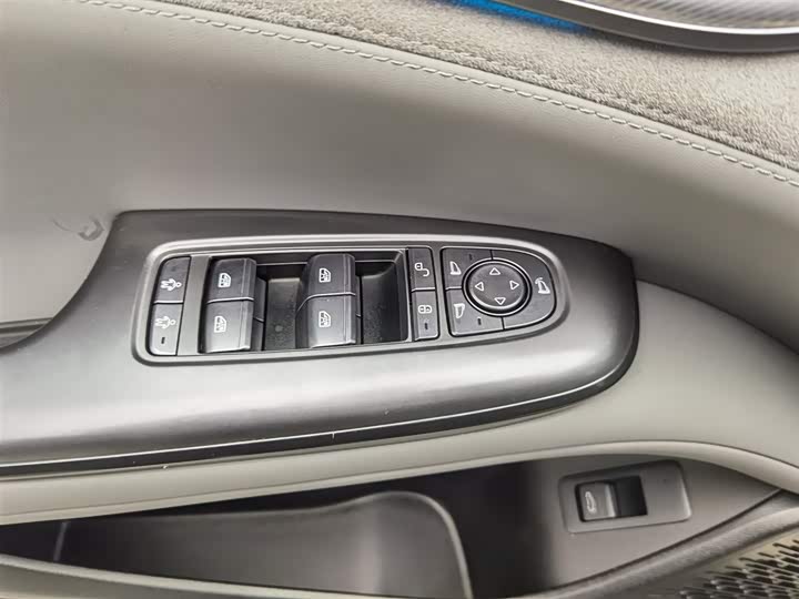 Фото 9 - BYD Seal 07 DM-i Hybrid