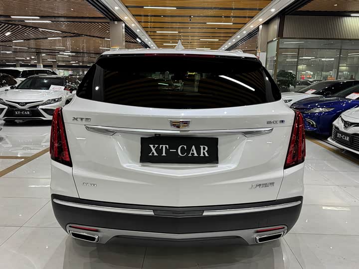 Фото 5 - Cadillac XT5