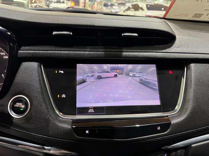 Фото 9 - Cadillac XT5