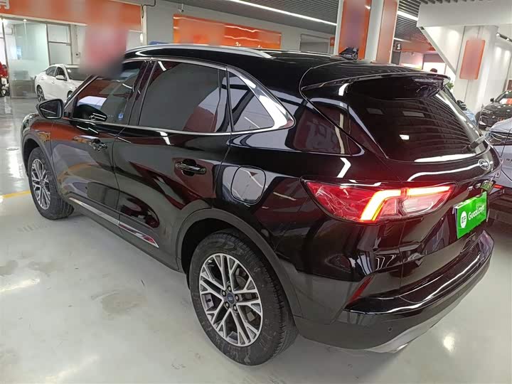 Фото 5 - Ford Escape