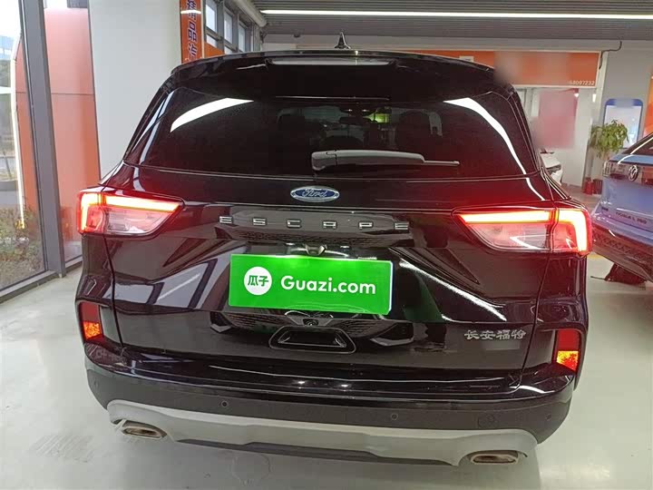 Фото 6 - Ford Escape