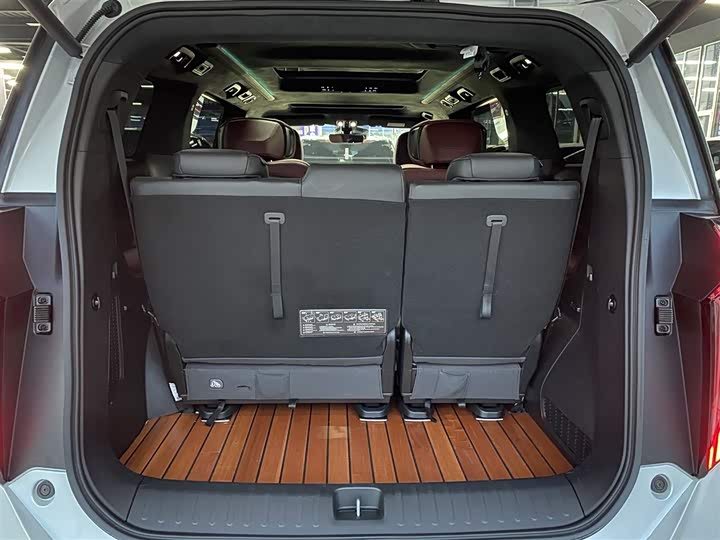 Фото 4 - GAC Trumpchi M8