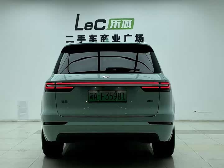 Фото 6 - LiXiang One