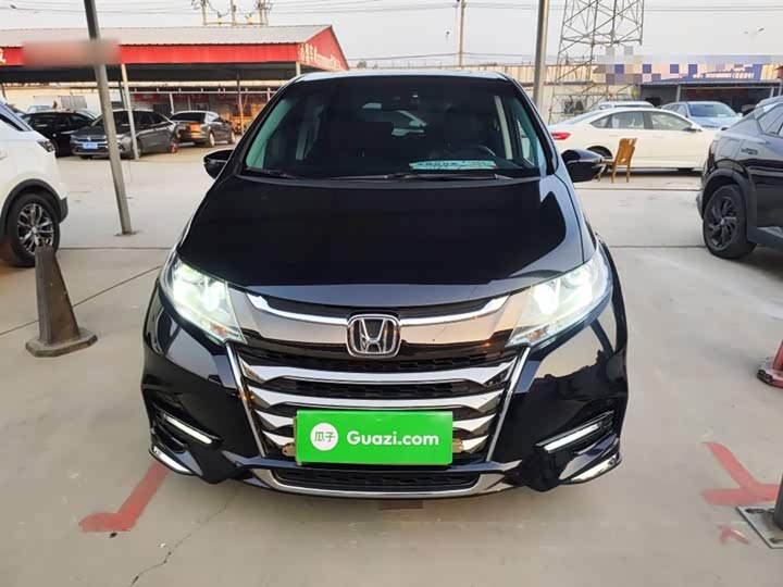 Фото 3 - Honda Odyssey