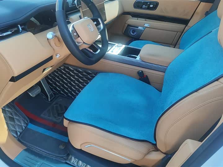 Фото 9 - Zeekr 9X