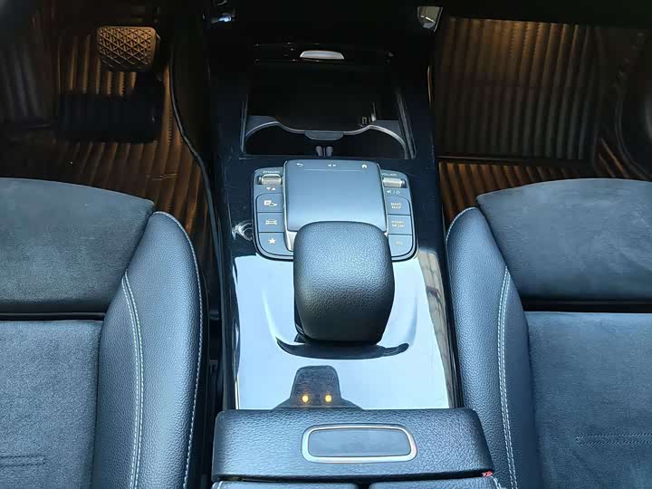 Фото 6 - Mercedes-Benz A-Class