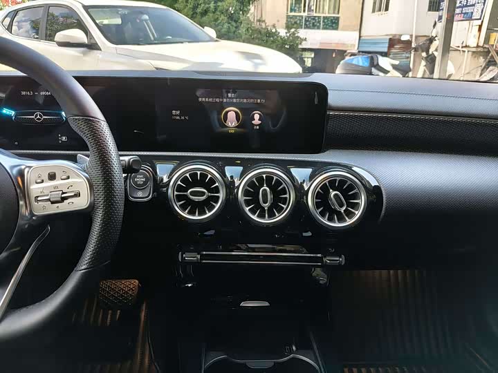 Фото 7 - Mercedes-Benz A-Class