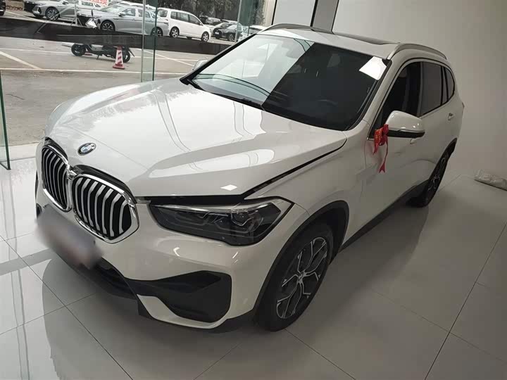 Фото 1 - BMW X1